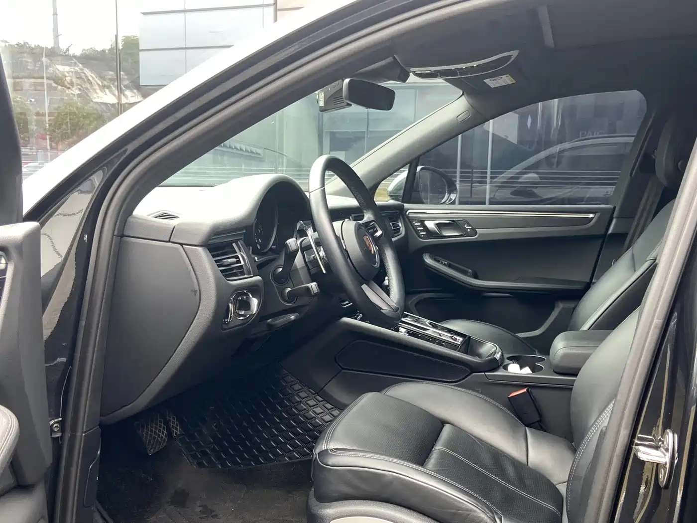 Porsche Macan 2023 Macan 2.0T фото 4