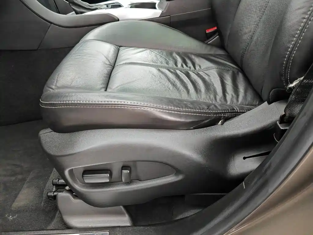 Фото 20 - Cadillac SRX