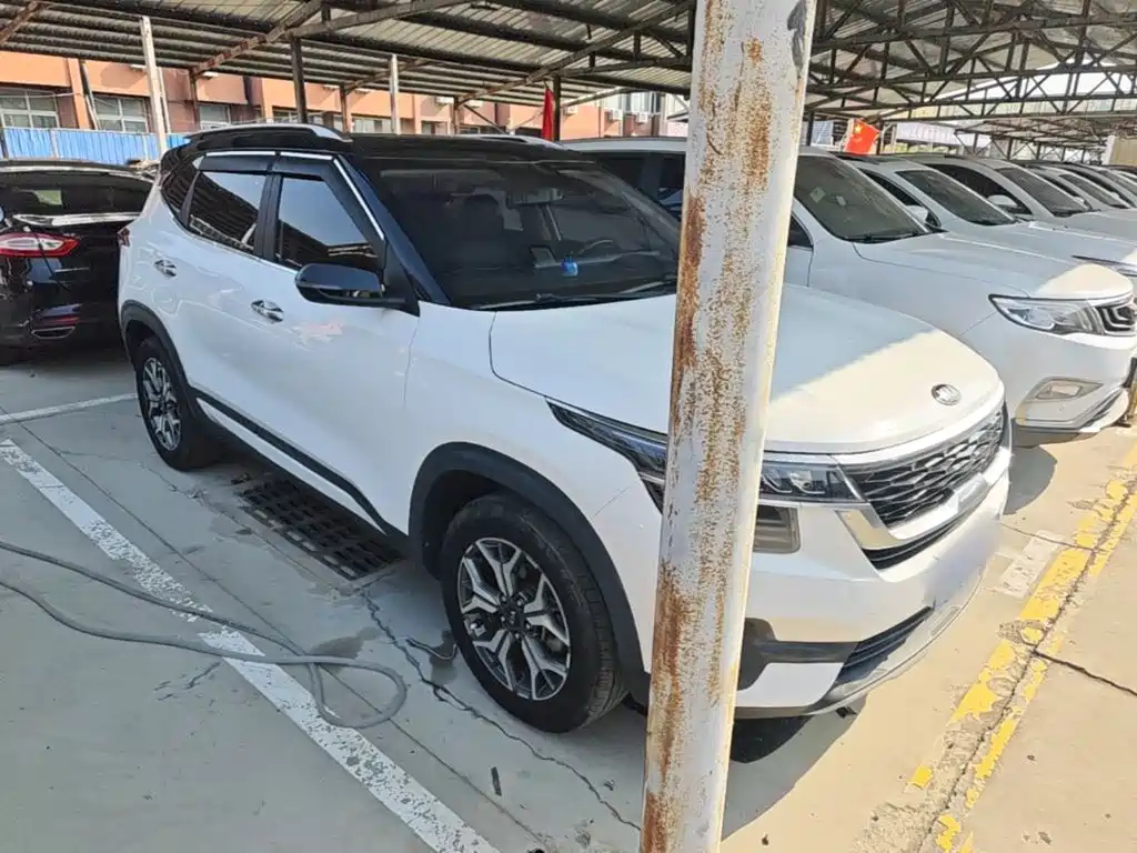 Photo 4 - Kia KX3
