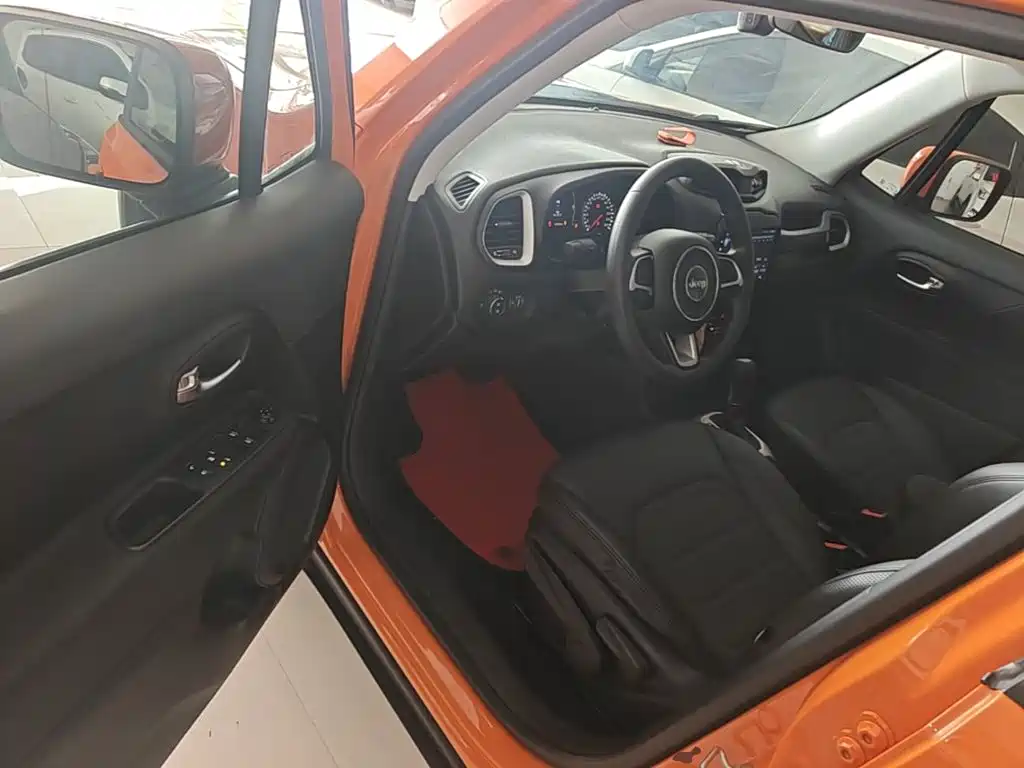 Jeep Renegade 2020 2019 220T Automatic Premium