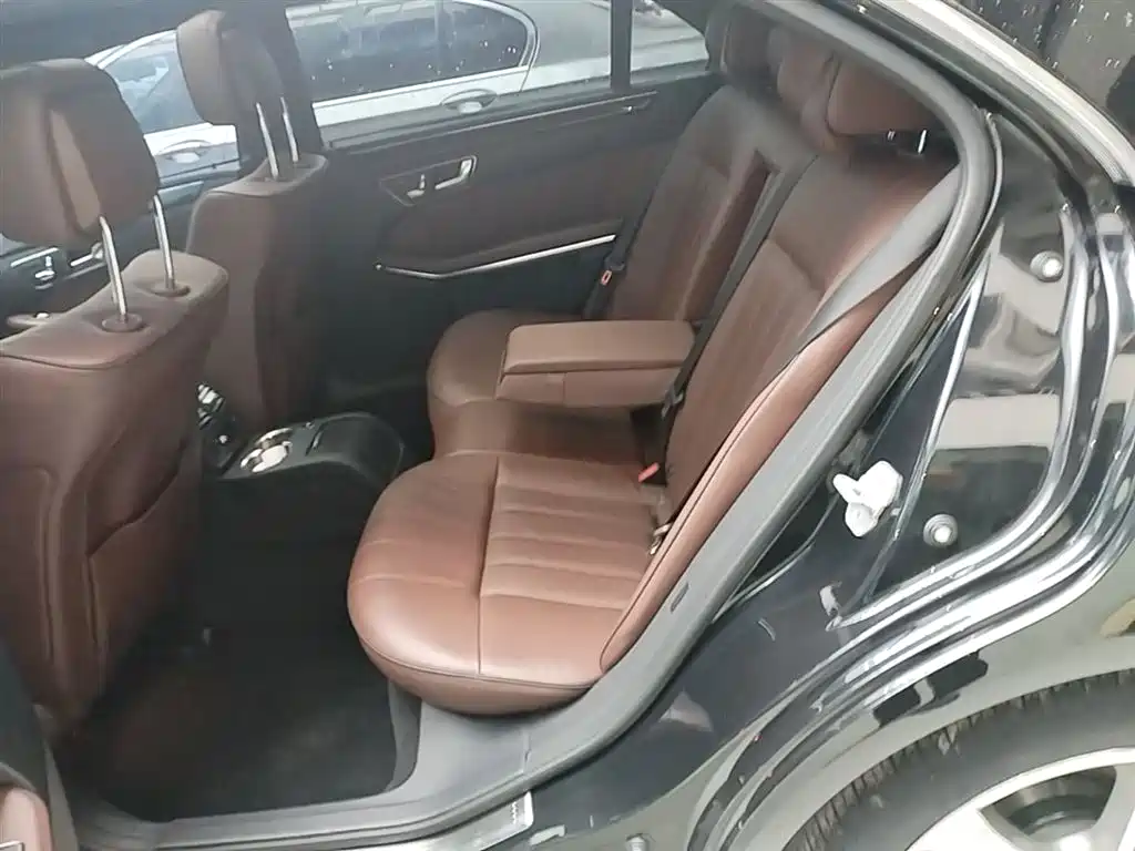 Mercedes-Benz E-Class 2015 E 320 L 4MATIC фото 17