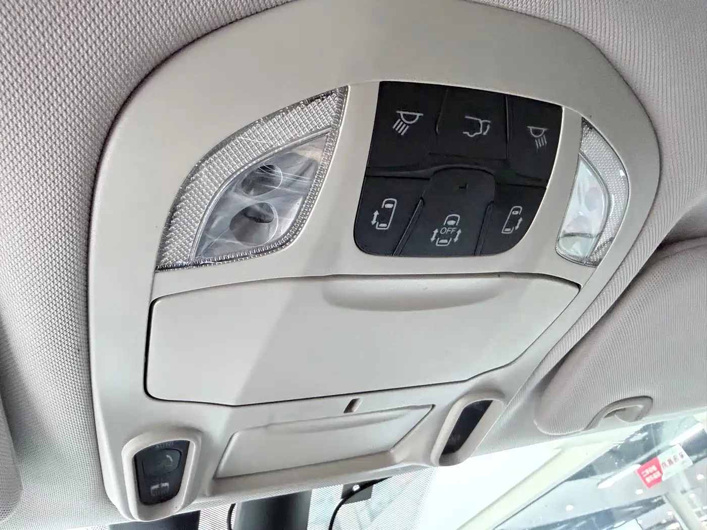 Chrysler Pacifica 2019 2017 3.6L Premium Edition