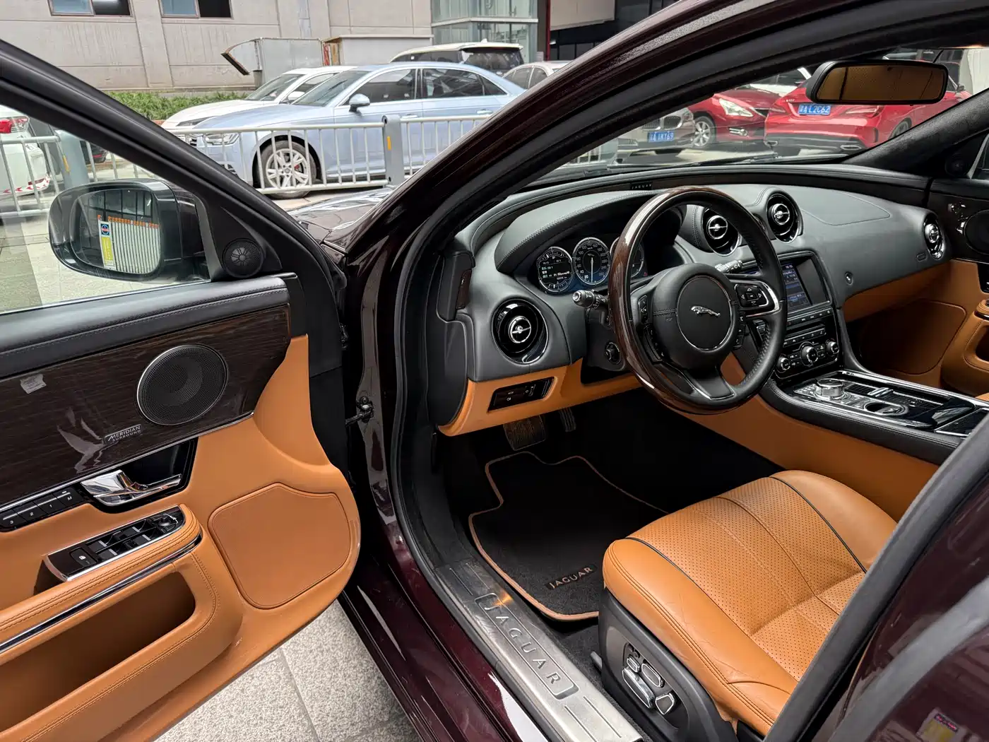 Jaguar XJ 2013 2013 XJL 3.0 SC Flagship Business Edition
