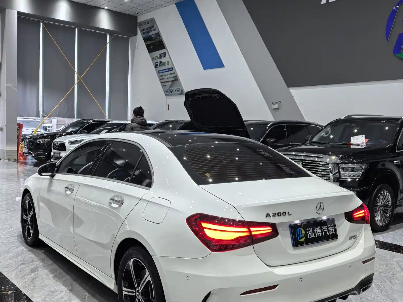Mercedes-Benz A-Class 2024 A 200 L Fashion Edition фото 18