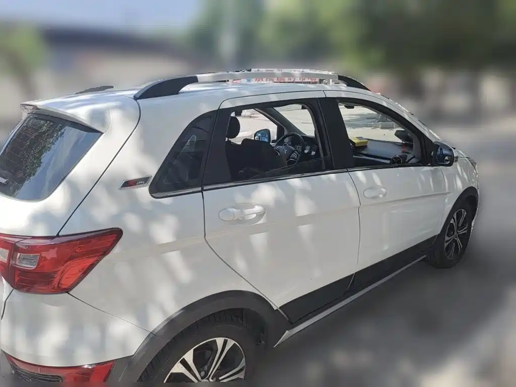 BAIC Senova X25 2016 2015 1.5L Automatic Elite
