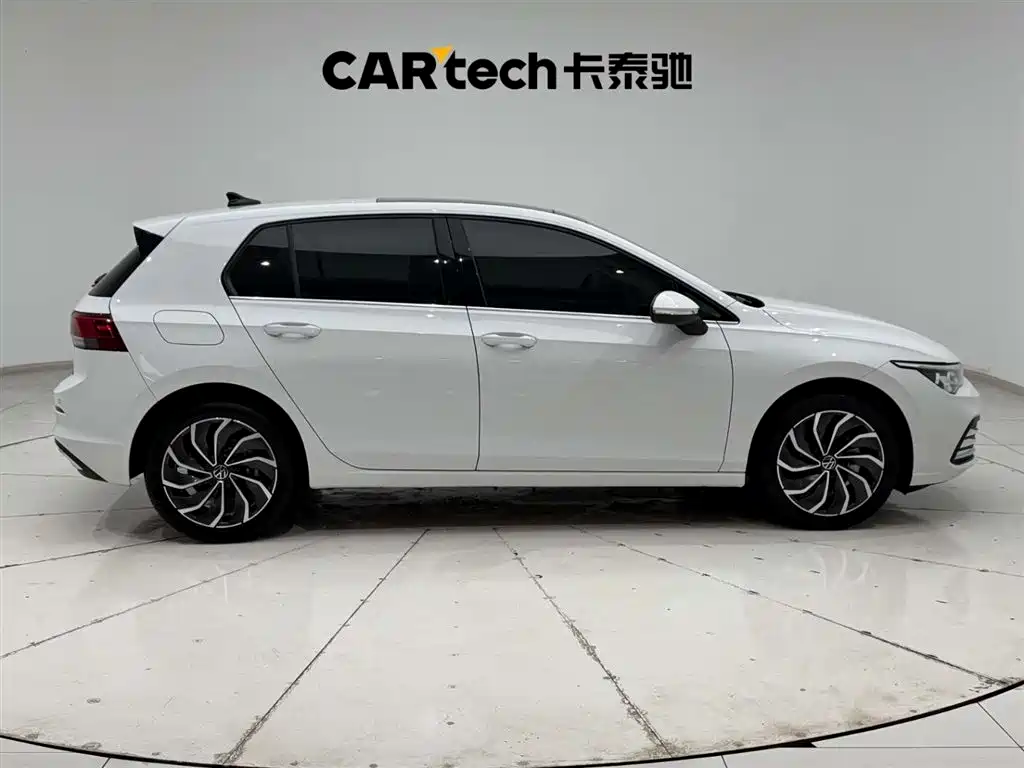 Volkswagen Golf 2023 Facelift 280TSI DSG Pro фото 12