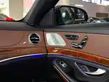 Photo 16 - Mercedes-Benz S-Class