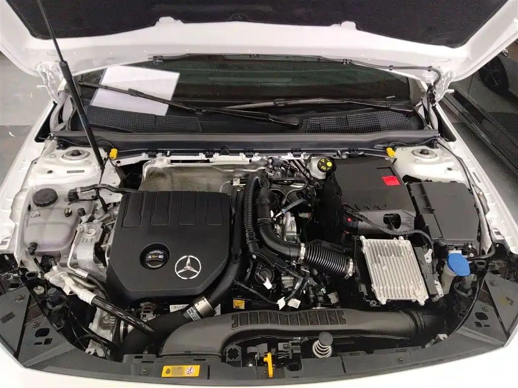 Mercedes-Benz A-Class 2025 2025 A 200 L Fashion Edition