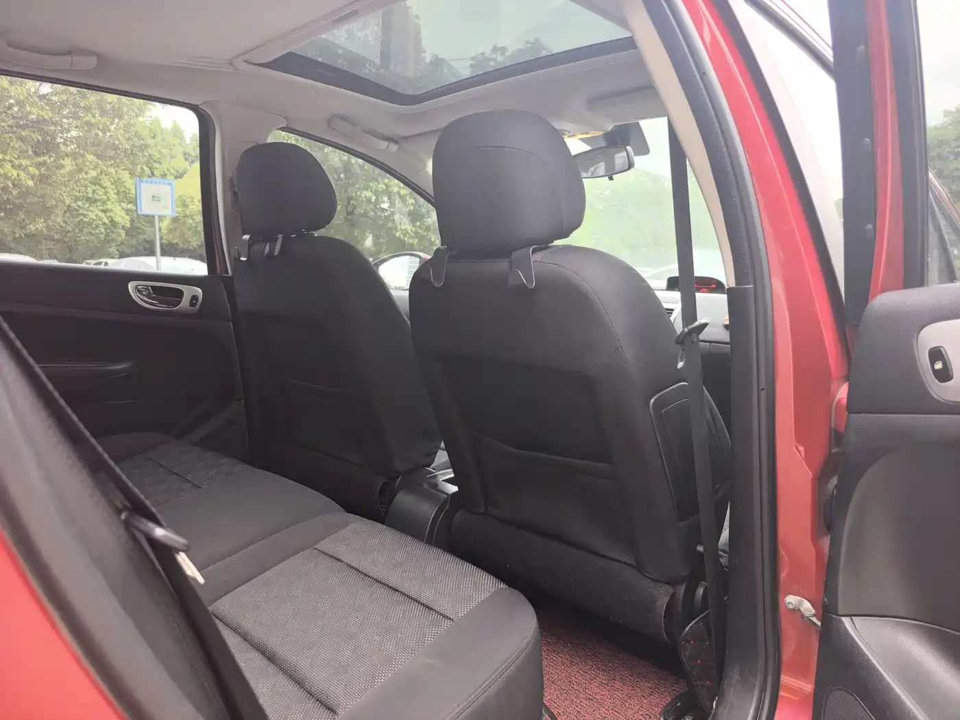 Peugeot 307 2013 1.6L Automatic CROSS фото 20