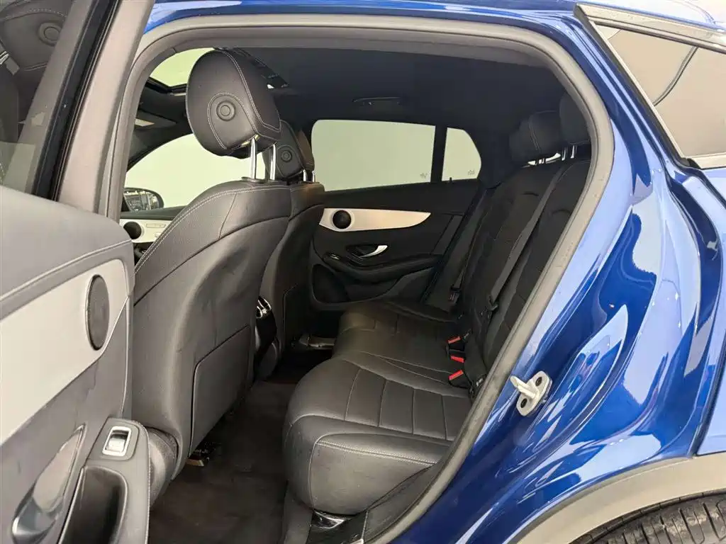 Mercedes-Benz GLC Coupe 2021 GLC 260 4MATIC Coupe SUV фото 17