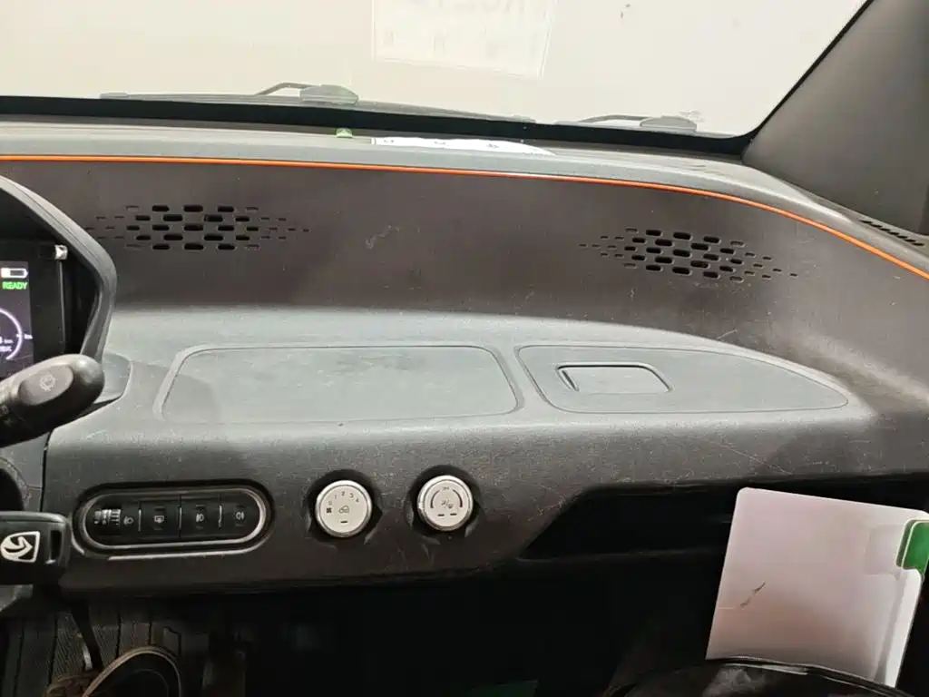 Фото 9 - Baojun E100