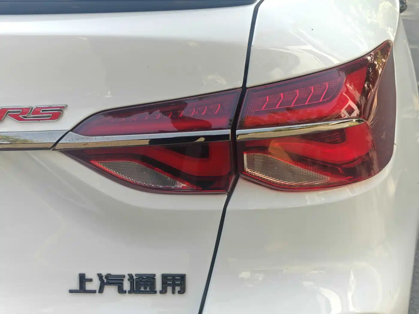 Chevrolet Monza 2022 Mild Hybrid RS 330T Automatic Comfort Edition фото 31