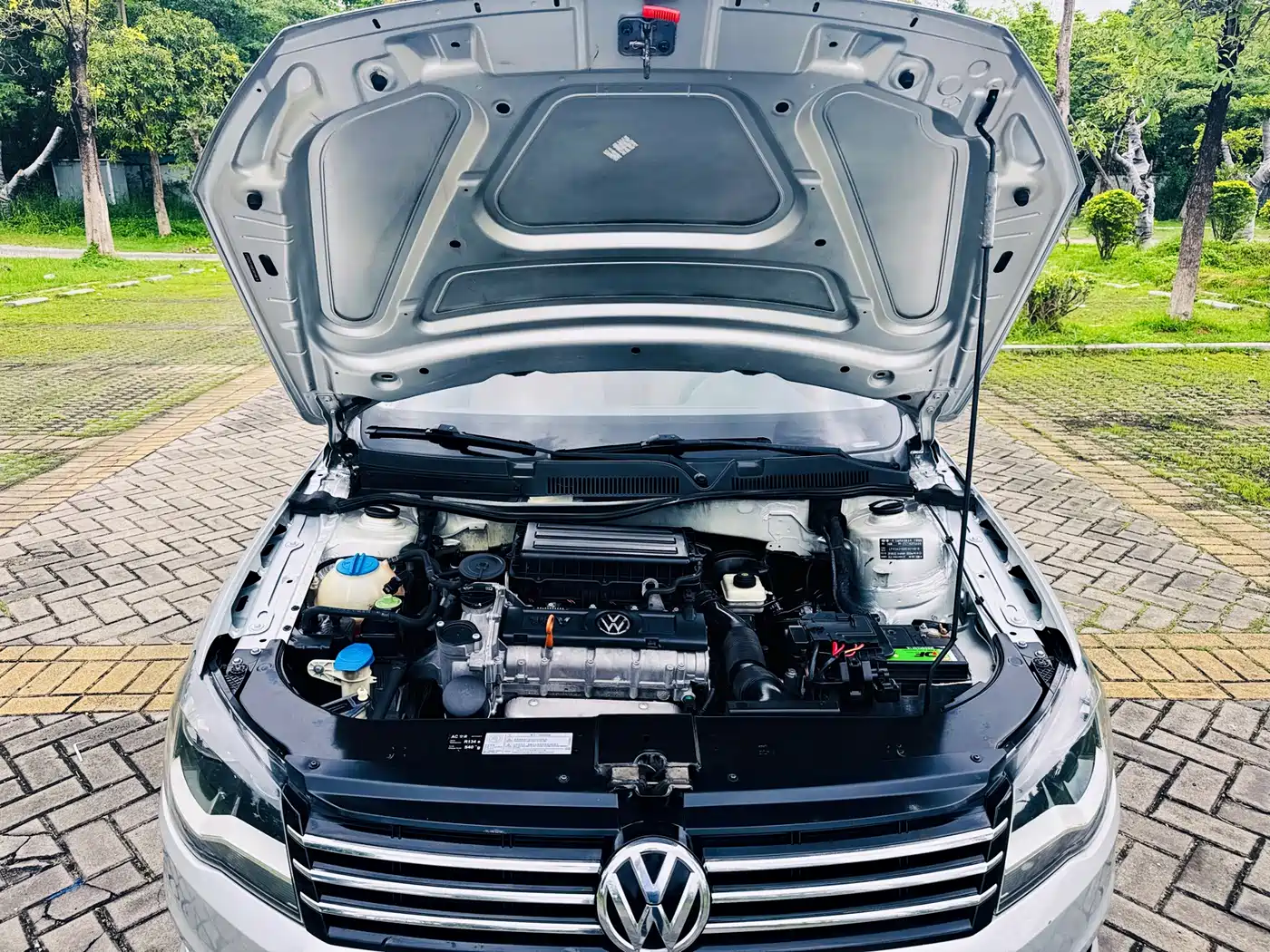 Volkswagen Bora 2014 1.6L Automatic Comfort Edition фото 17