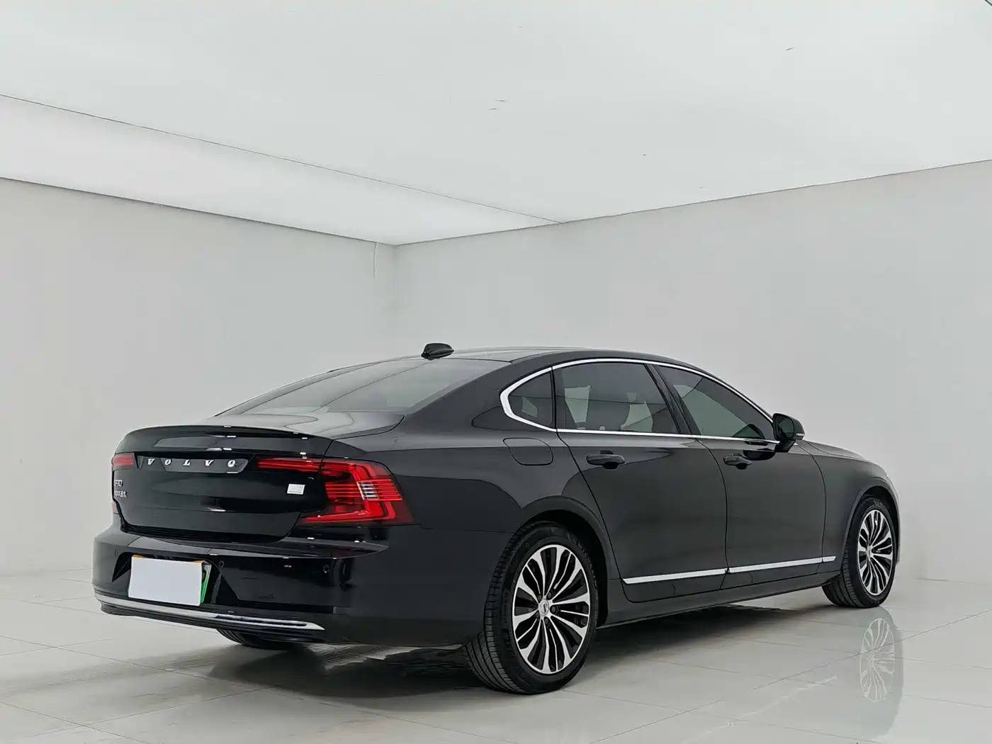 VOLVO S90 PLUG IN HYBRID