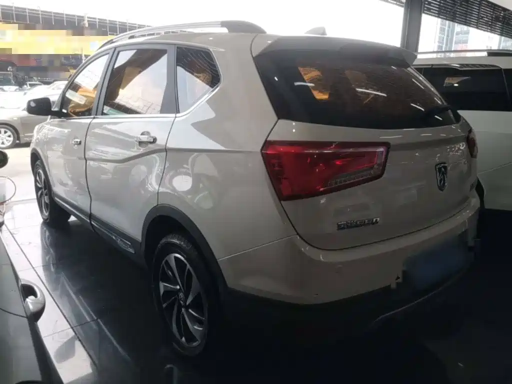 Baojun 560 2017 2016 1.8L iAMT Luxury