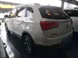 Photo 5 - Baojun 560