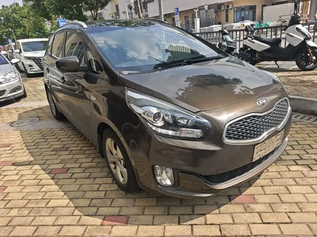 Kia Carens 2016 2013 2.0L 7-Seat Auto Standard China IV