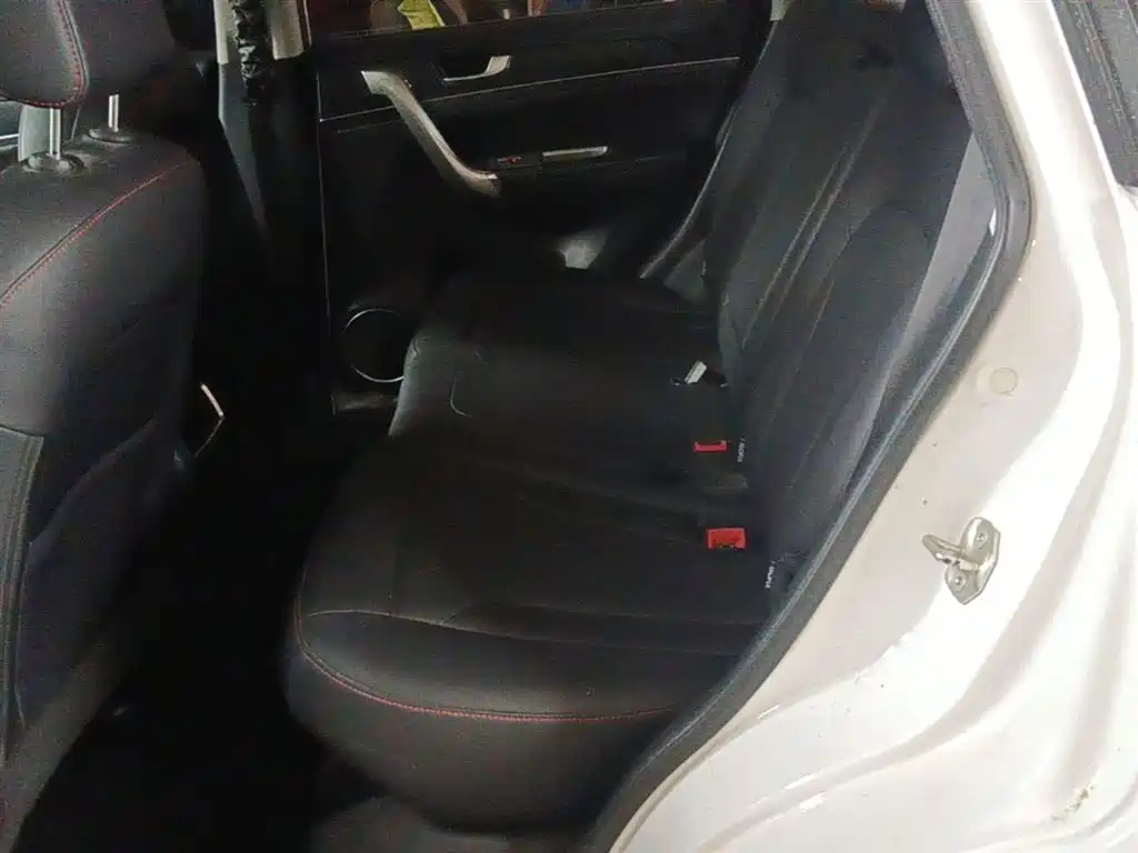 Haval M6 2017 1.5T Automatic 2WD Elite фото 17