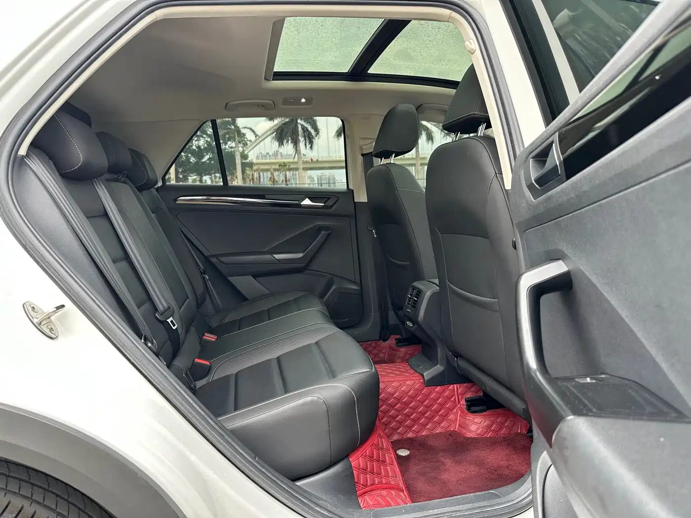 Volkswagen T-ROC 2022 280TSI DSG 2WD Comfort PLUS фото 11
