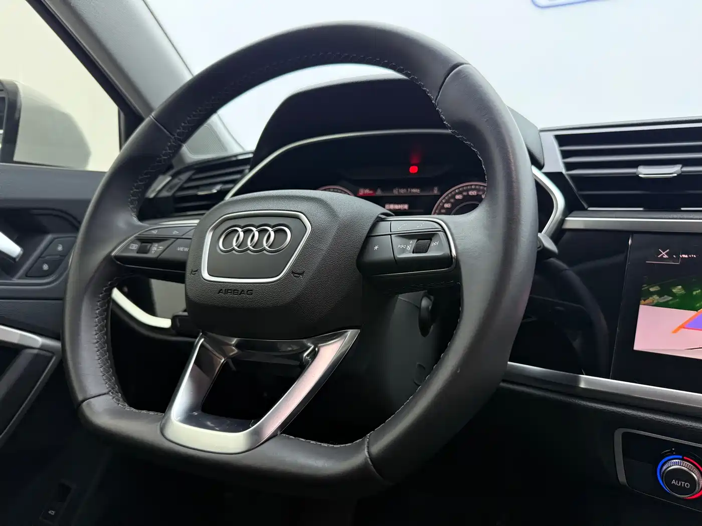 Audi Q3 2025 2023 35 TFSI Fashion Dynamic (1.4T)