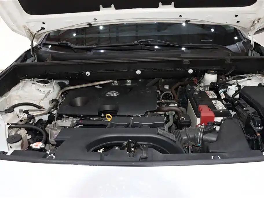 Toyota Wildlander 2022 2.0L CVT FWD Luxury Edition фото 20