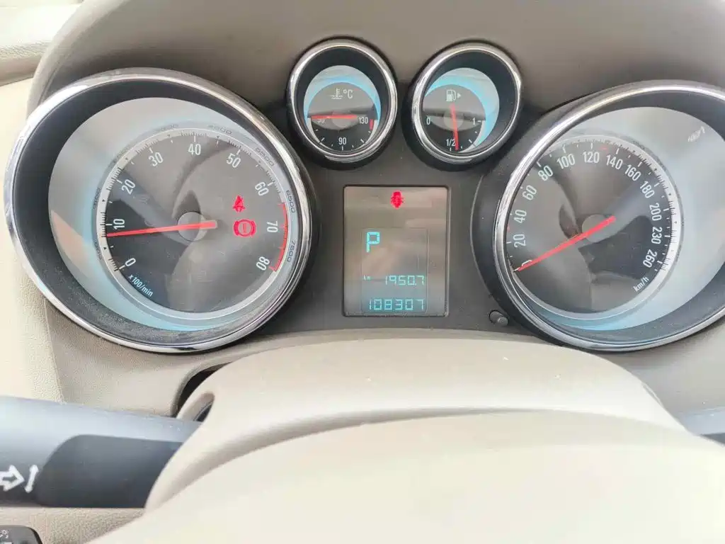 Фото 4 - Buick Excelle