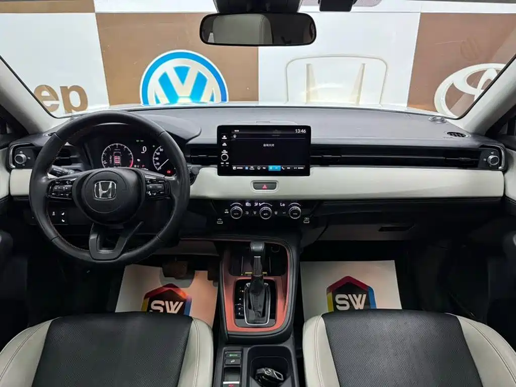 Фото 9 - Honda Vezel