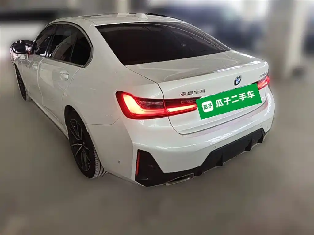 BMW 3 Series 2023 325Li M Sport Package фото 9
