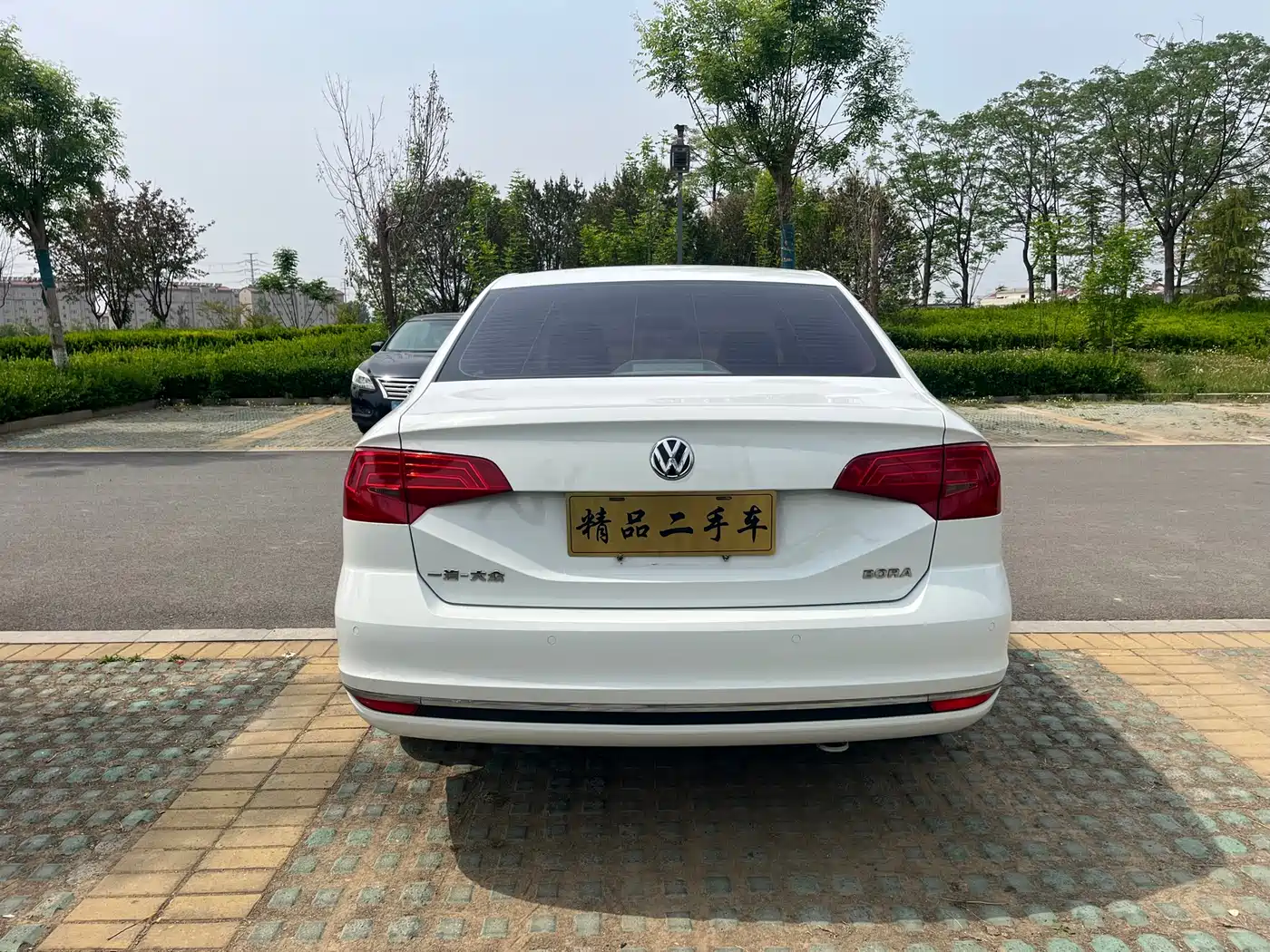 Volkswagen Bora 2016 Model 1.6L Manual Comfort фото 6
