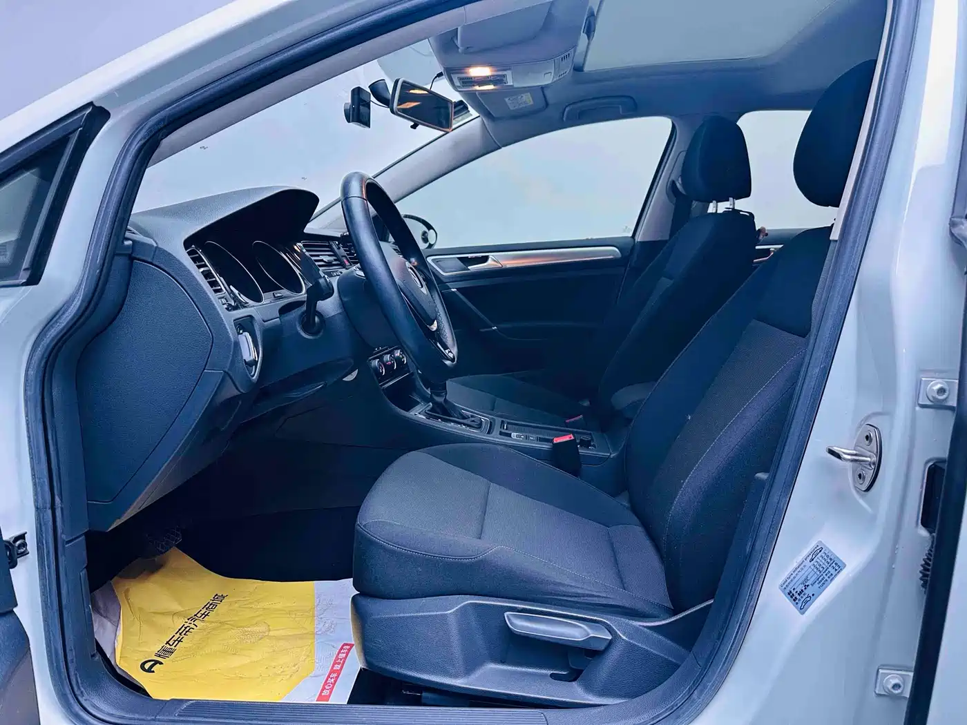 Volkswagen Golf 2019 200TSI DSG Comfort China VI фото 3