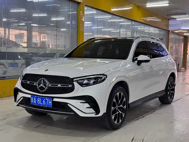 MERCEDES-BENZ GLC