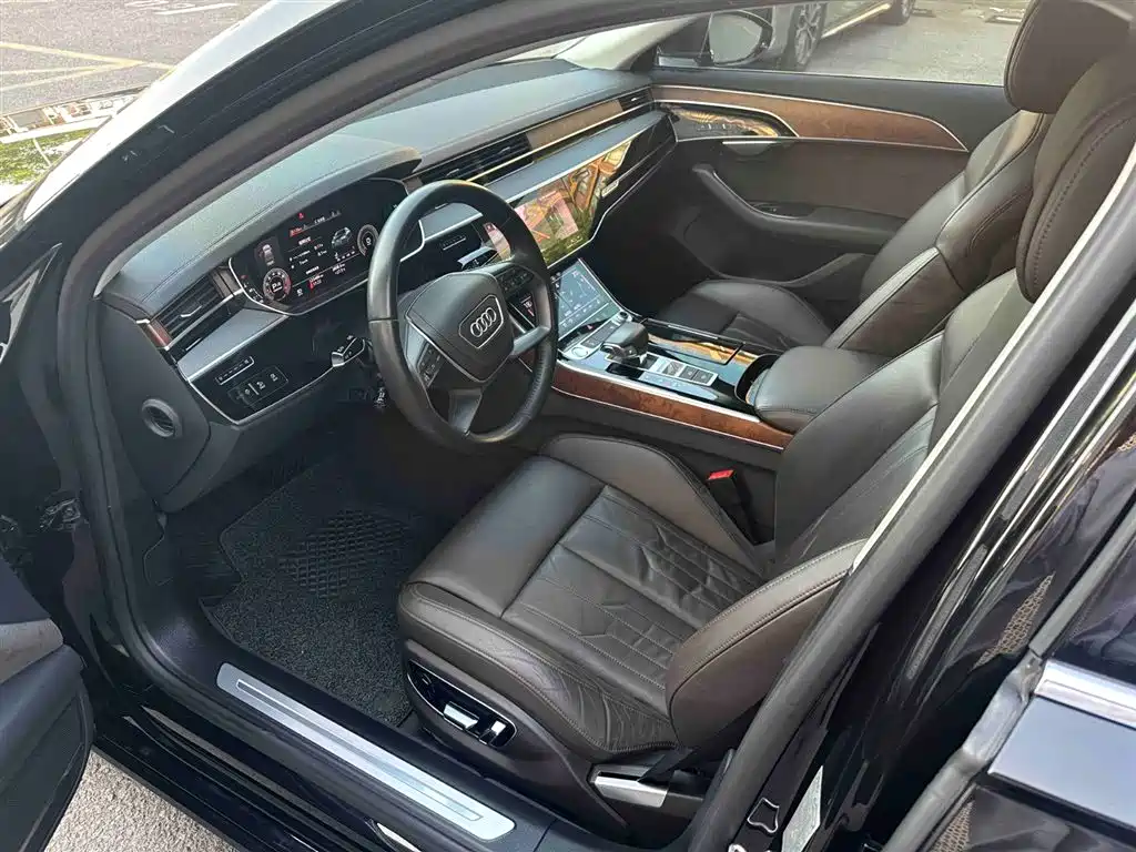 Audi A8 2018 A8L 55 TFSI quattro Launch Premium фото 19