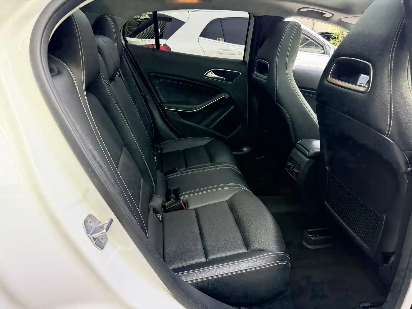 Mercedes-Benz GLA 2018 GLA 200 Dynamic фото 8