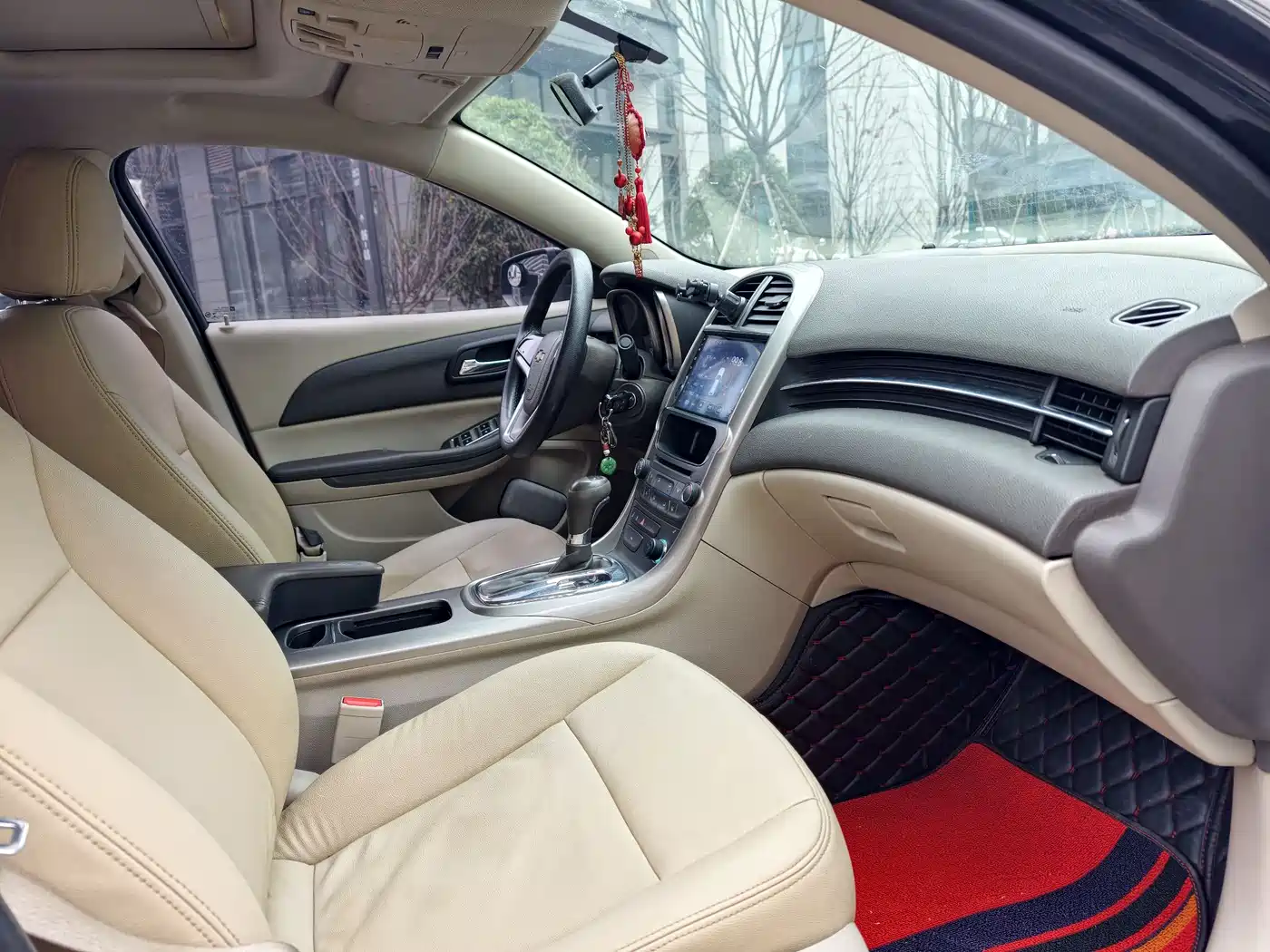 Chevrolet Malibu 2012 2.0L Automatic Comfort Edition фото 12