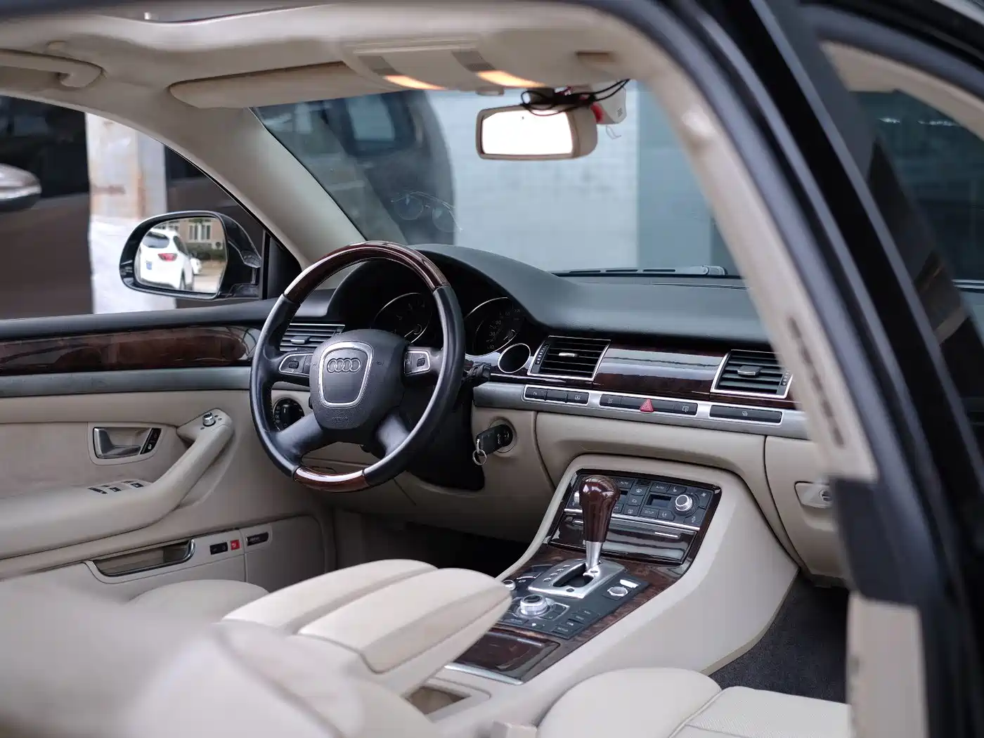 Audi A8 2008 A8L 3.2 FSI Luxury фото 44