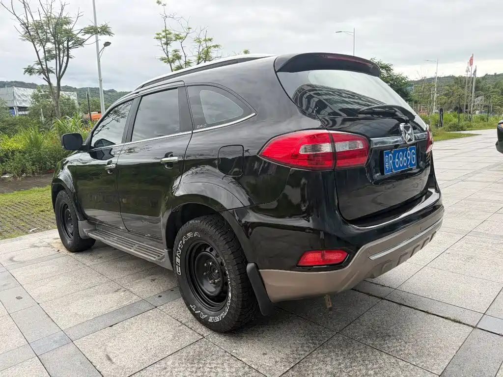 Jiangling Yusheng S350 2014 2014 2.4T Automatic 2WD Diesel Luxury Sunroof 7-seater