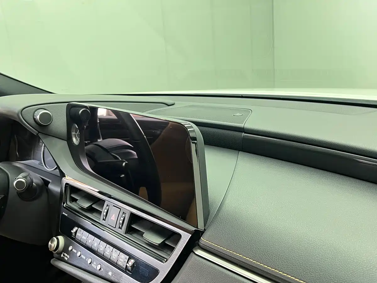Lexus ES 2023 260 Excellence фото 30