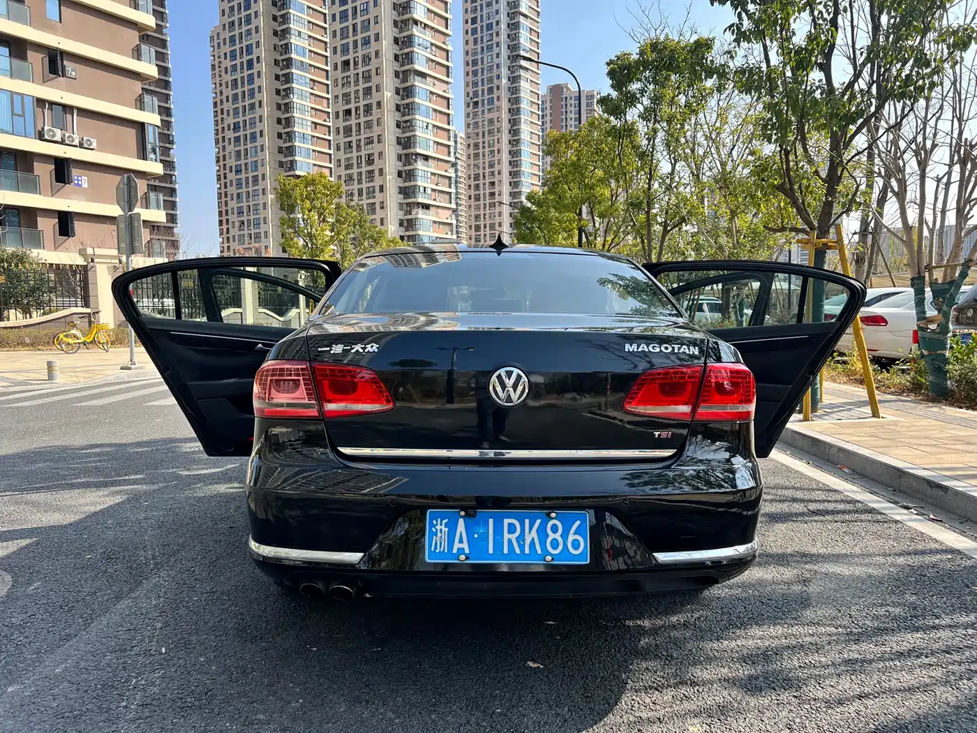 Volkswagen Magotan 2013 1.8TSI Luxury фото 15