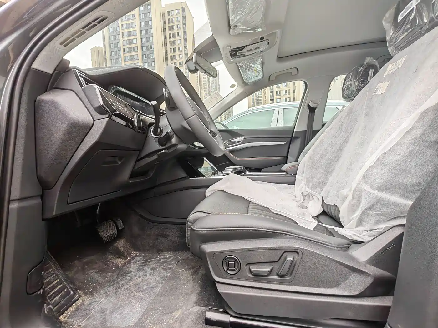 Audi e-tron 2026 2021 50 quattro Luxury