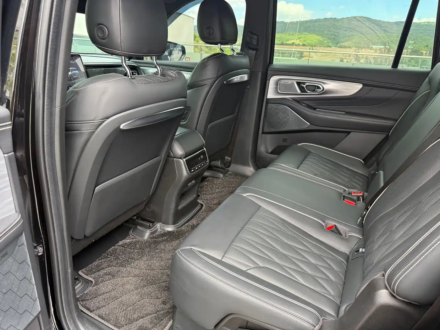 GAC Trumpchi Trumpchi GS8 2022 Pilot Series 2.0TGDI 2WD Premium Edition (7-Seater) фото 33