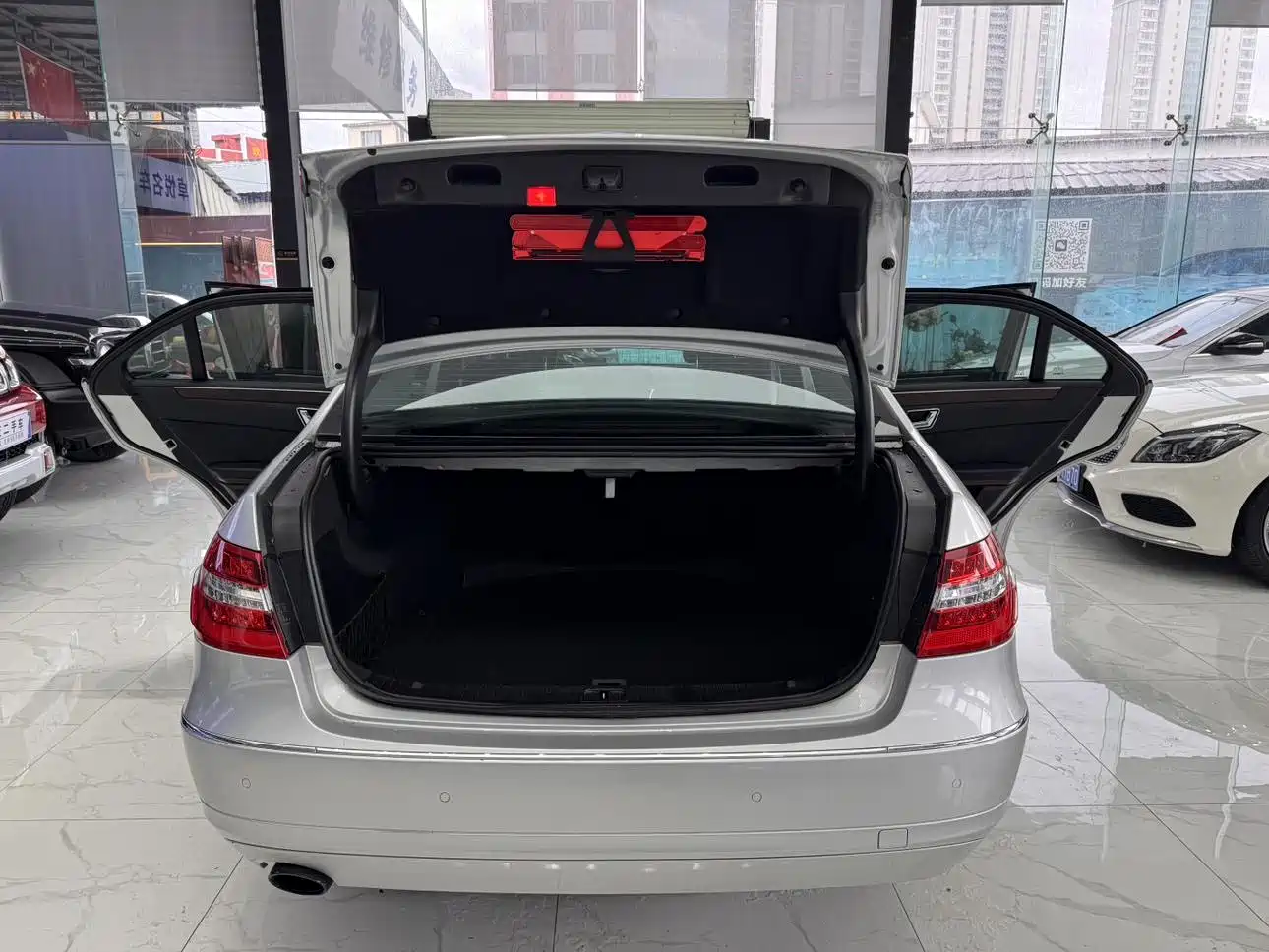 Mercedes-Benz E-Class (Import) 2010 E 200 CGI Elegance фото 28