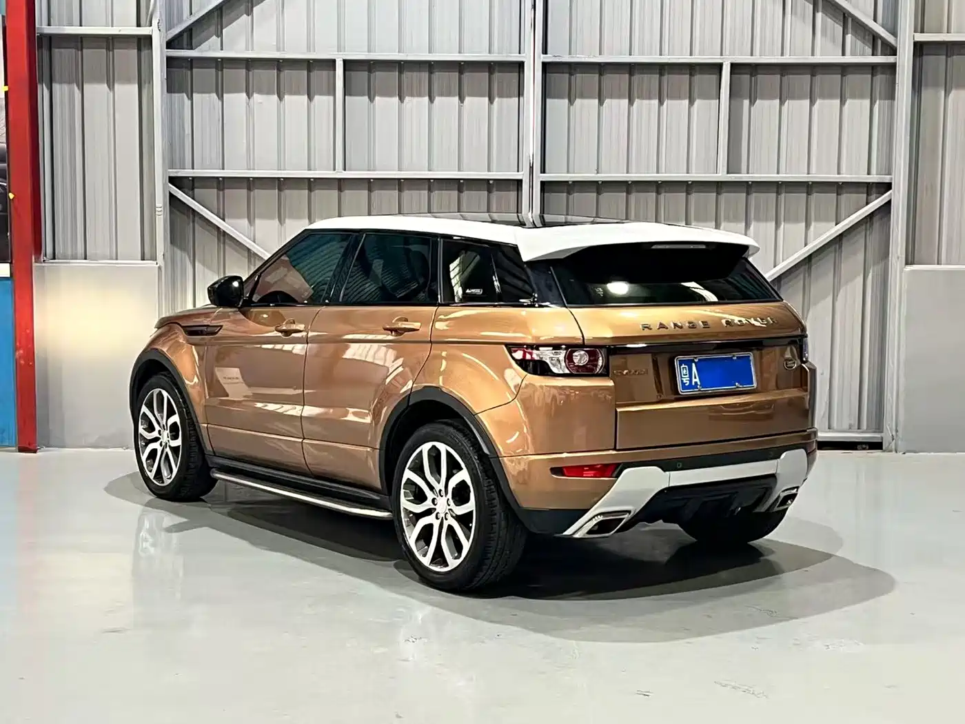 Land Rover Range Rover Evoque (Import) 2014 2.0T 5-door Brilliance Sport фото 9