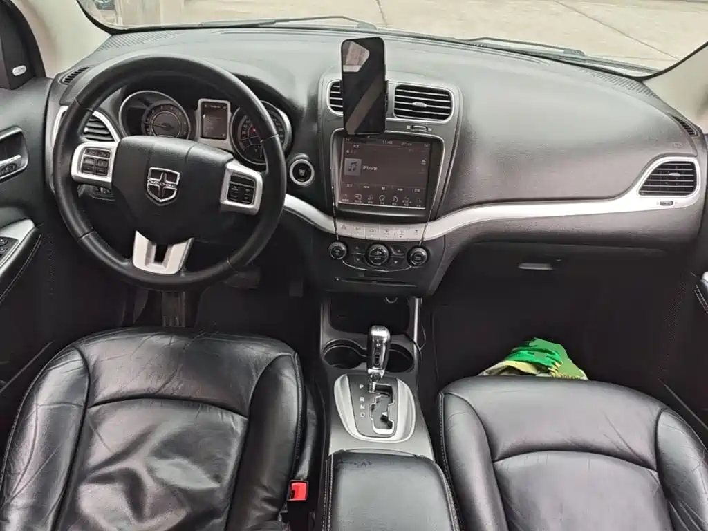 Dodge Journey 2016 2013 Model 2.4L 2WD Premium Edition
