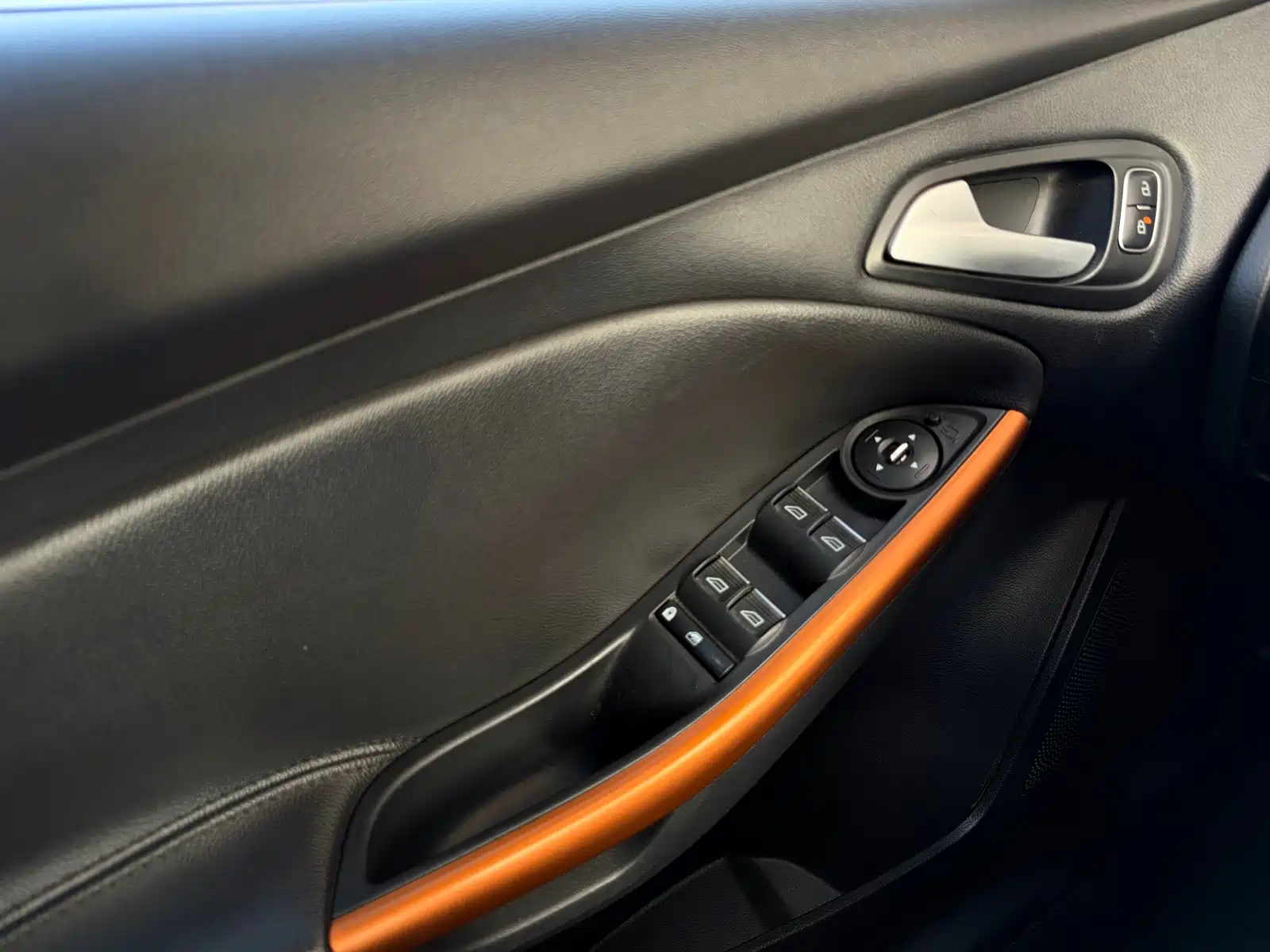 Фото 8 - Ford Focus