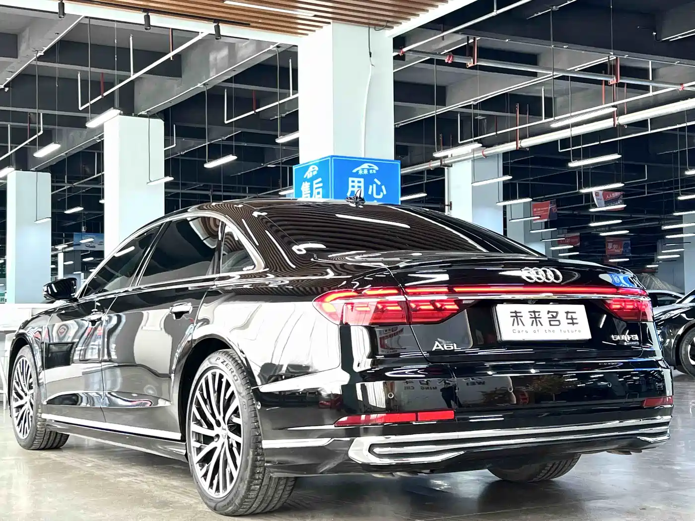 Audi A8 2025 A8L 50 TFSI quattro Exclusive Selection фото 17