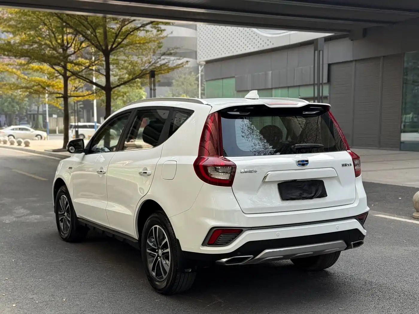 GEELY AUTOMOBILE VISION X6