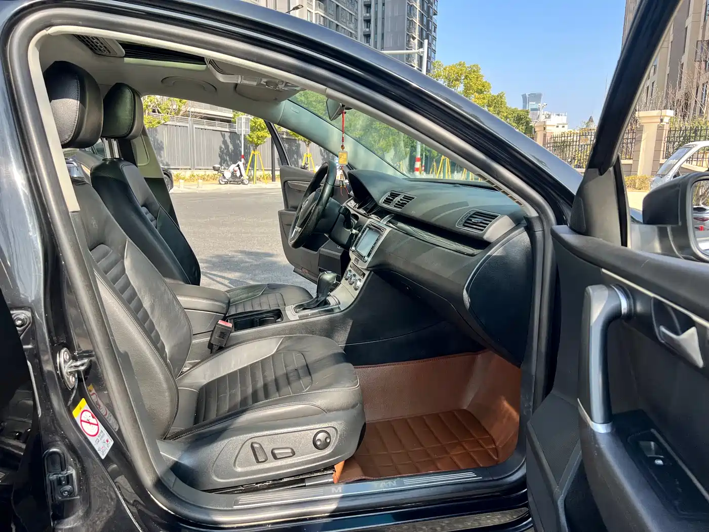 Volkswagen Magotan 2013 1.8TSI Luxury фото 12