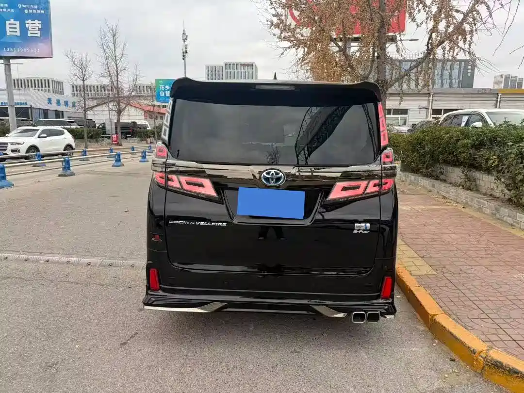 Toyota Vellfire 2023 Crown Hybrid 2.5L HV Premium фото 7