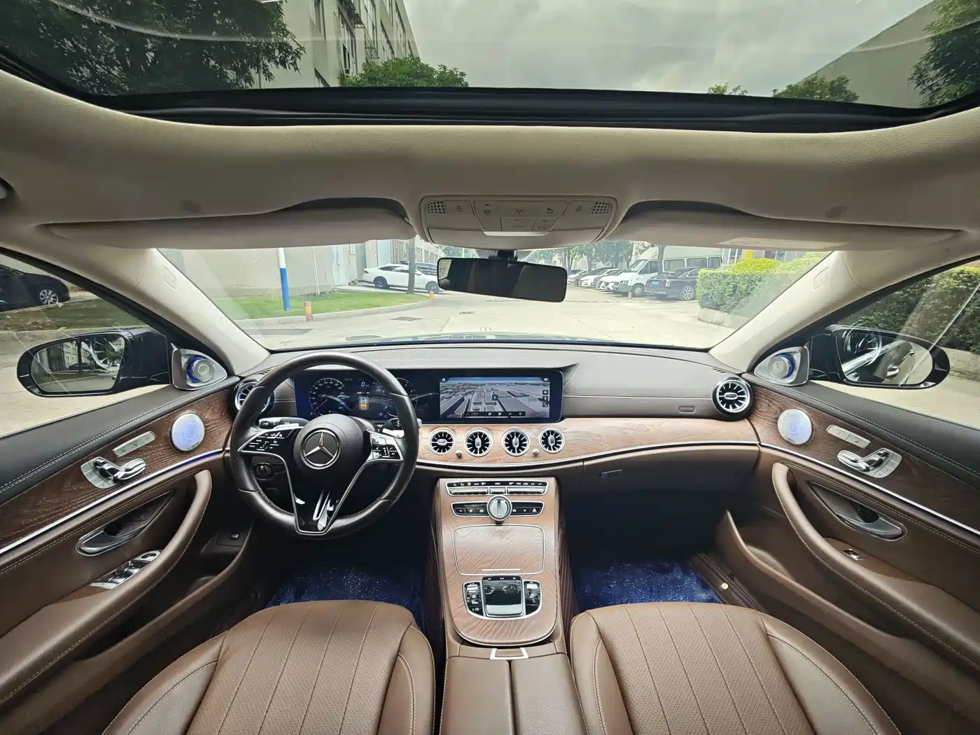 Mercedes-Benz E-Class 2023 E 300 L Fashion фото 7