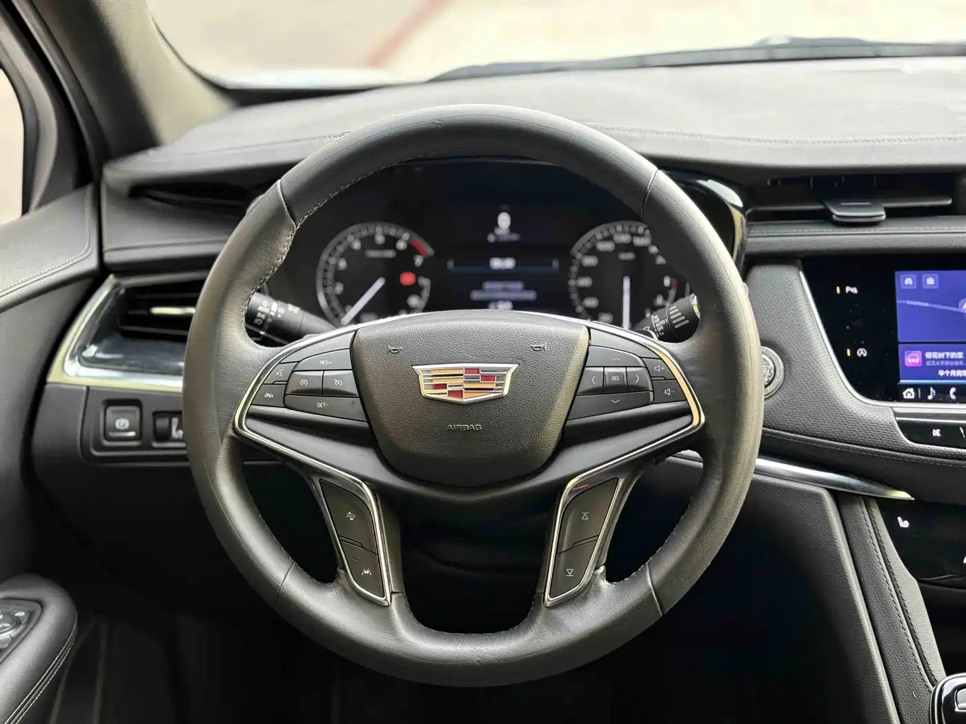 CADILLAC XT5